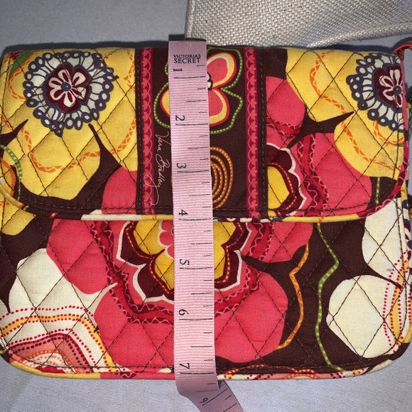 Vera Bradley - Picture 5 of 5